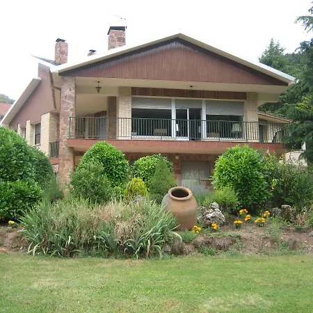 Holiday home Casa De Julio Marroquin Pradoluengo