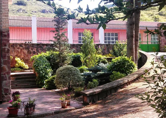 Casa De Julio Marroquin * Pradoluengo